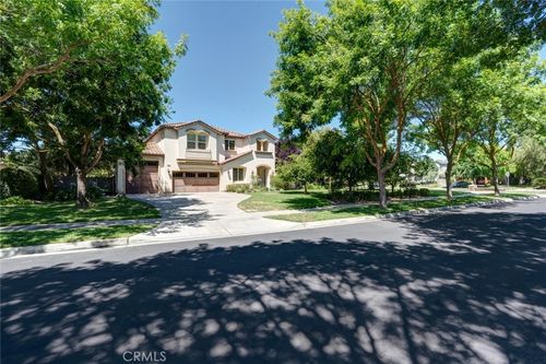 3961 Wellington Ln, Turlock, CA, 95382-7445 | Card Image