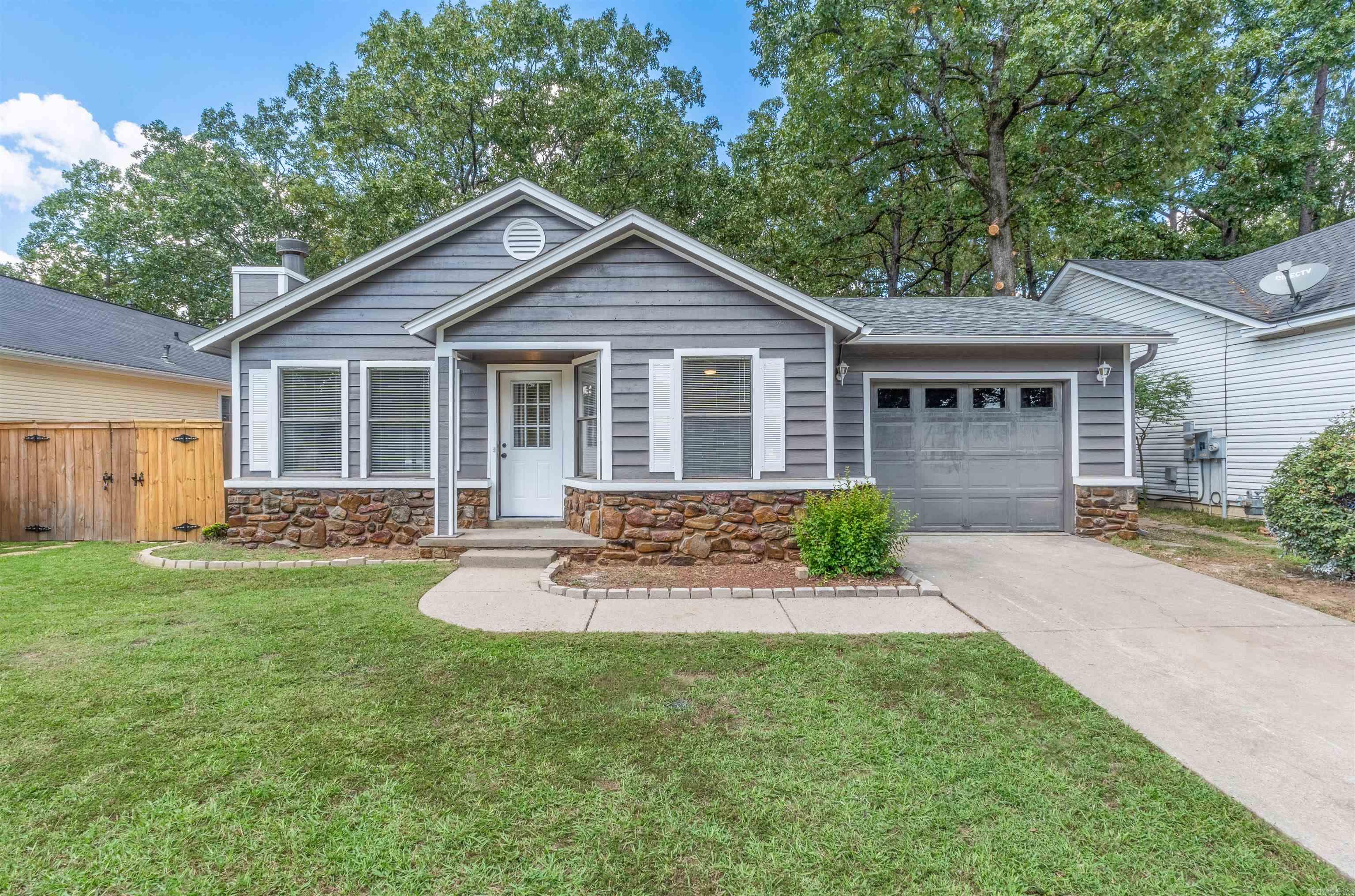 Pin Oak Loop, Maumelle, AR 72113
