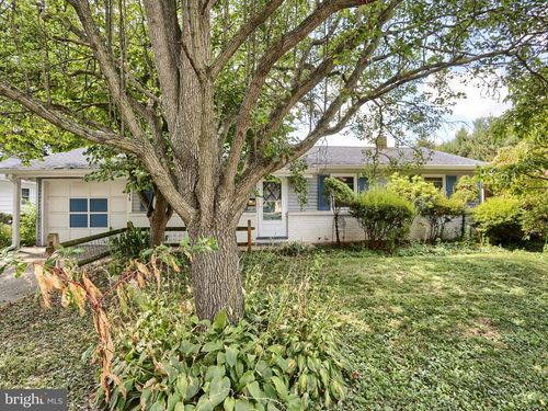 116 Conodoguinet Ave, CAMP HILL, PA, 17011-4112 | Card Image