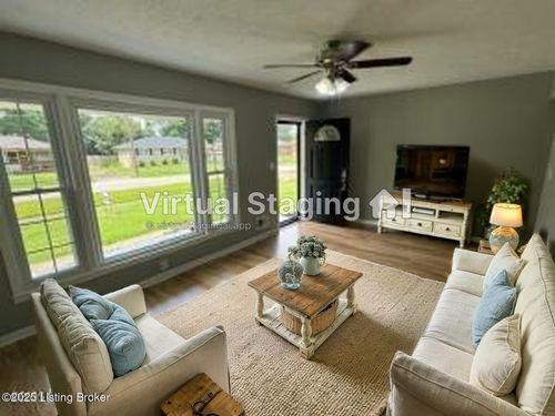 5605 Alicante Ln, Louisville, KY, 40272-5001 | Card Image