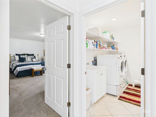 11 N 3 Rd West St, Townhouse with 2 bedrooms, 2 bathrooms and 2 parking in Paul ID | Image 15