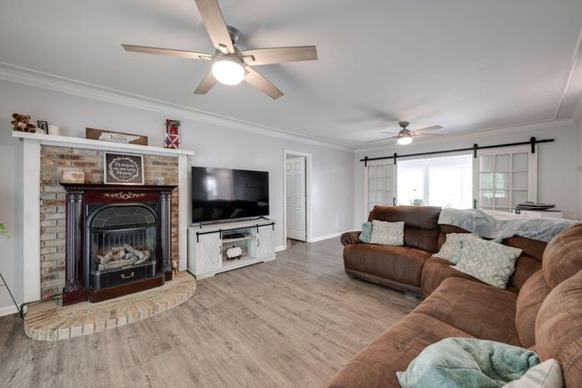 1628 Ketner Cove Rd, House other with 3 bedrooms, 3 bathrooms and 2 parking in Whitwell TN | Image 4
