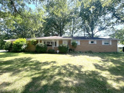 1850 Amherst Rd Ne, Massillon, OH, 44646-4008 | Card Image