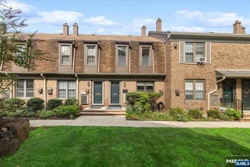 181 Long Hill Rd, Little Falls, NJ, 07424-2050 | Card Image