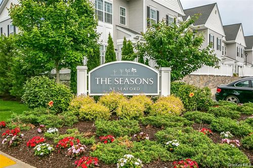 54 Spring Dr, Seaford, NY, 11783-2651 | Card Image