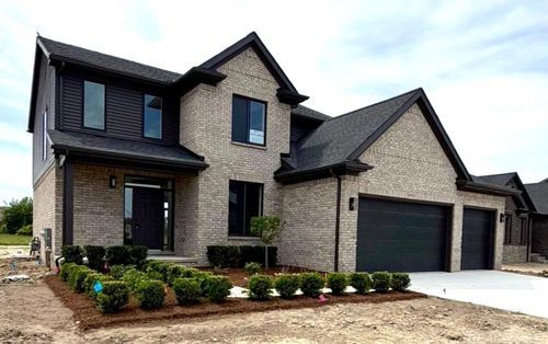 45537 Gable Dr, Macomb, MI, 48044-6605 | Card Image