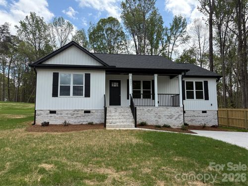 5051 Macon St, Kannapolis, NC, 28081-9428 | Card Image
