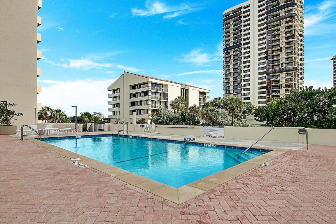 Residential Lease in Singer Island 2