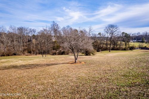 910 Houston Springs Rd, Greenback, TN, 37742-4462 | Card Image