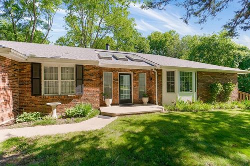 1100 Sycamore Ridge Dr, Lansing, KS, 66043-6313 | Card Image
