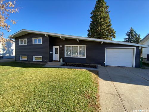 153 Dalebrooke Drive, Yorkton, SK, S3N2N8 | Card Image