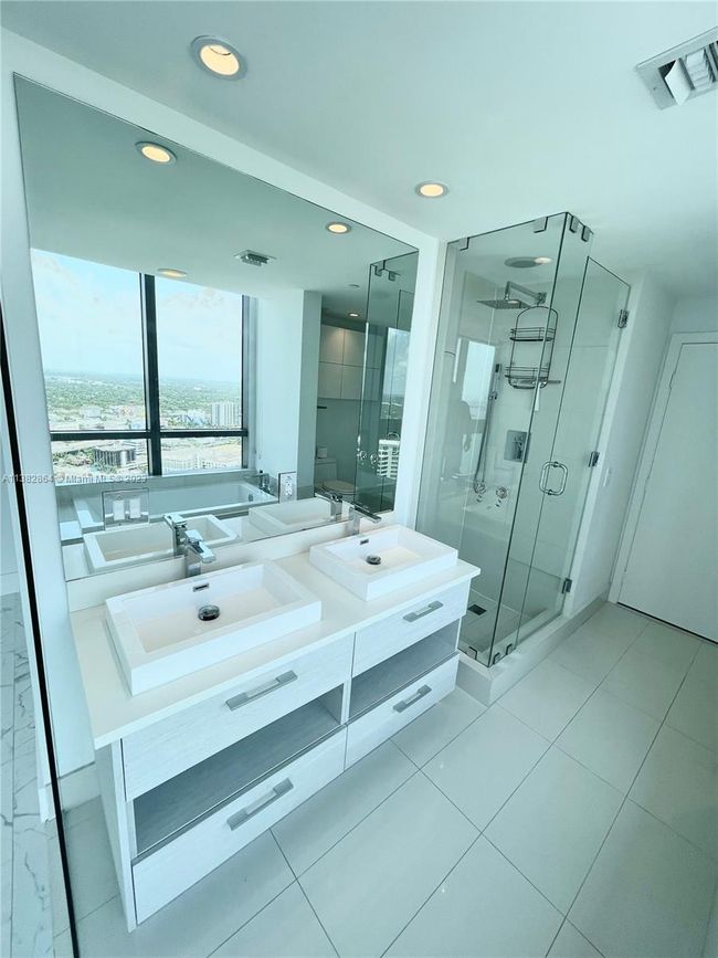 UNIT-3808 - 650 Ne 32 Nd St, Condo with 1 bedrooms, 2 bathrooms and null parking in Miami FL | Image 17