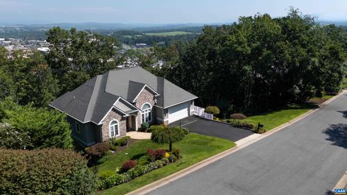 137 Diamond Ct, HARRISONBURG, VA, 22801-3414 | Card Image
