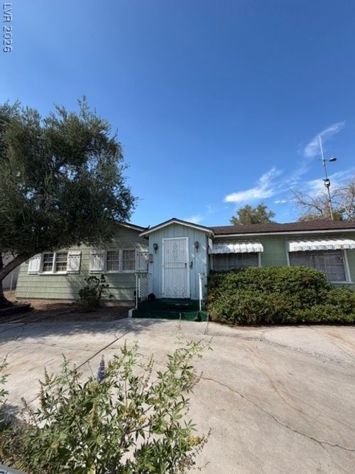 1929 Ballard Dr, Las Vegas, NV, 89104-1938 | Card Image