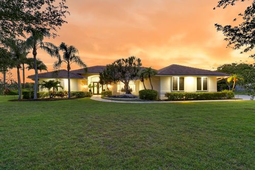 8667 Steeplechase Dr, Palm Beach Gardens, FL, 33418-7710 | Card Image