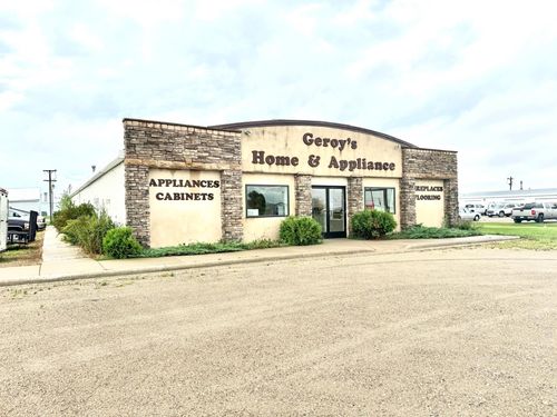 1084 3rd St Nw, Roseau, MN, 56751-1907 | Card Image