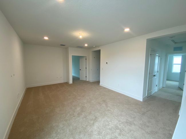 6880 Se Park Trace Dr, House other with 5 bedrooms, 4 bathrooms and null parking in Stuart FL | Image 6