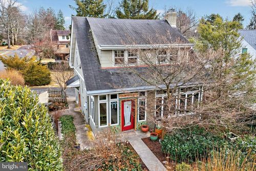 400 W Court St, DOYLESTOWN, PA, 18901-4046 | Card Image