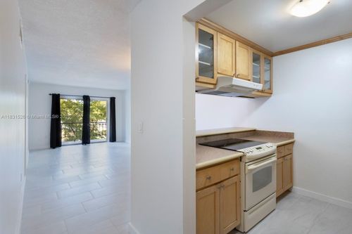 apt-314-3181 Sw 13th St, Miami, FL, 33145-1074 | Card Image