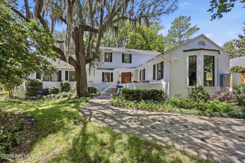 2782 Green Bay Ln, Jacksonville, FL, 32207-4104 | Card Image