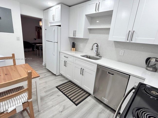 4G - 4001 S Ocean Dr, Condo with 1 bedrooms, 2 bathrooms and null parking in Hollywood FL | Image 12