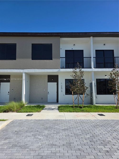 1305-1305 Nw 4th Ter, Florida City, FL, 33034-3483 | Card Image