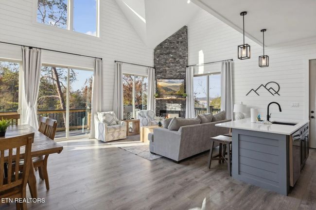 240 Jolene Way, House other with 3 bedrooms, 4 bathrooms and null parking in Sevierville TN | Image 17