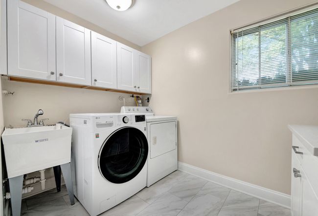 453 Edens Ln, House other with 4 bedrooms, 2 bathrooms and 2 parking in Northfield IL | Image 15