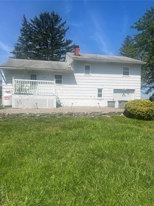 69-67 Kingsview Hwy, Wallkill, NY, 12589-4103 | Card Image