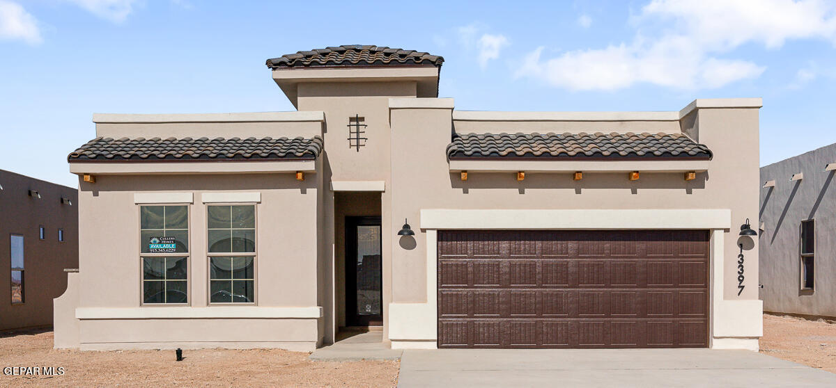 Carterton Ave, Horizon City, TX 79928