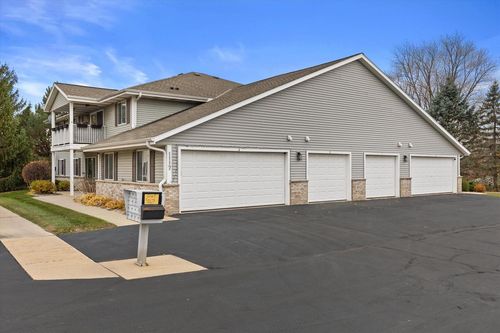2-1117 Schmidt Road, West Bend, WI, 53090 | Card Image