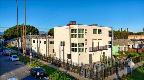 12-801 E 84th Pl, LOS ANGELES, CA, 90001-3622 | Card Image