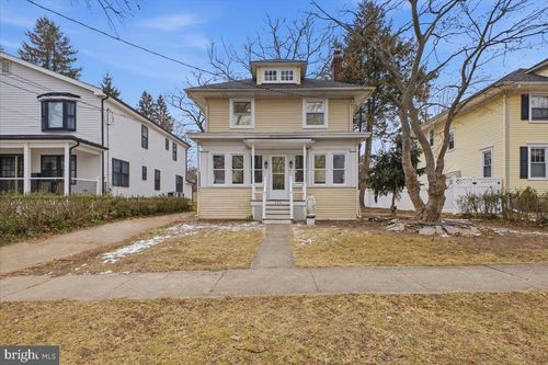 771 Lake Dr, LAWRENCE TOWNSHIP, NJ, 08648-4417 | Card Image