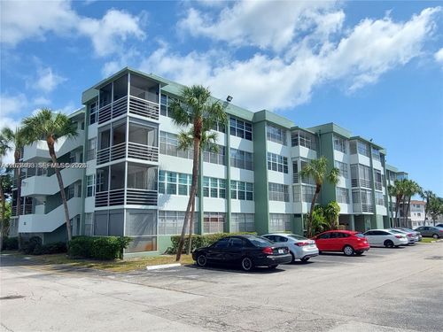 212-2741 Taft St, Hollywood, FL, 33020-2950 | Card Image