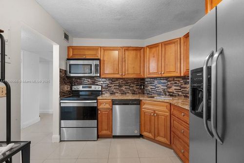 apt-109-3330 Spanish Moss Ter, Lauderhill, FL, 33319-5059 | Card Image