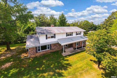 39 Butternut Hill Dr, Carbondale, IL, 62903-8255 | Card Image