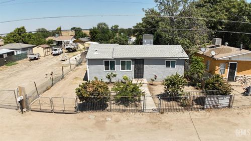 4916 Sammons Ave, Bakersfield, CA, 93307 | Card Image
