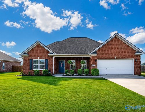 114 Evergreenview Dr, Hazel Green, AL, 35750-6101 | Card Image