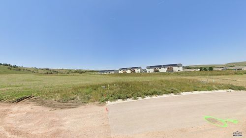 864 Petros Dr, Rapid City, SD, 57701 | Card Image