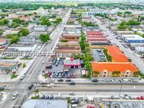 900 Palm Ave, Hialeah, FL, 33010 | Card Image