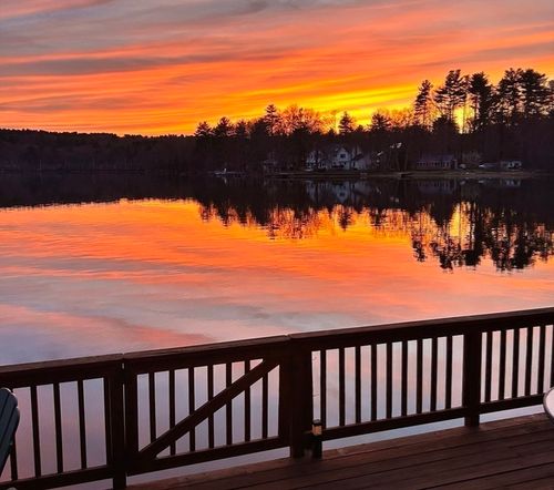 28 Downey St, Hopkinton, MA, 01748-2703 | Card Image