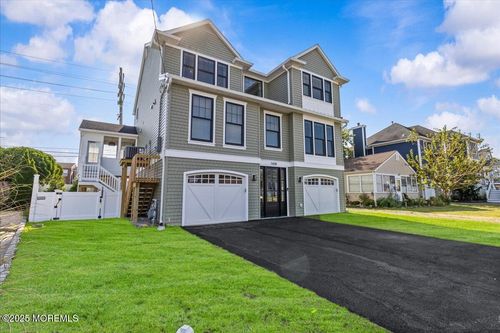 1608 East St, Point Pleasant Beach, NJ, 08742-4123 | Card Image