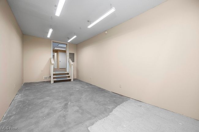 111 S Center St, Home with 0 bedrooms, 0 bathrooms and 8 parking in Lagrange OH | Image 19