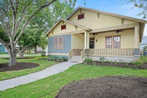 608 Cibilo Street, Lockhart, TX, 78644 | Card Image