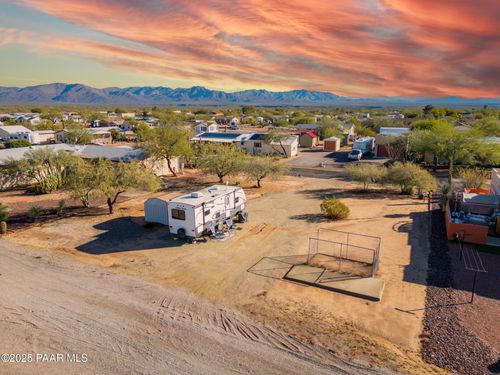 30654 Sun Rider Way, Congress, AZ, 85332-1709 | Card Image