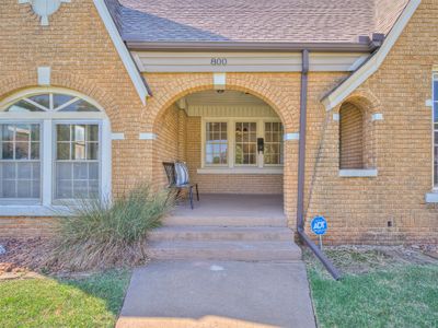 800 Ne 17th Street, House other with 3 bedrooms, 1 bathrooms and null parking in Oklahoma City OK | Image 2