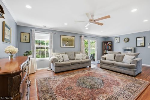 162-162 Vista Dr, Cedar Knolls, NJ, 07927-2026 | Card Image