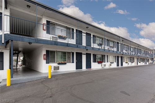 247-4600 University Center Drive, Las Vegas, NV, 89119 | Card Image