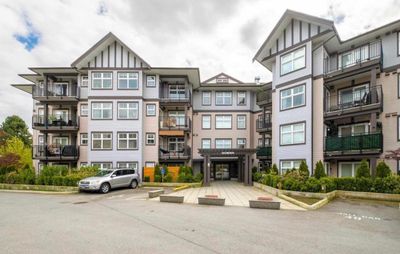 165 - 27358 32 Ave, Condo with 3 bedrooms, 3 bathrooms and 2 parking in Langley BC | Image 1