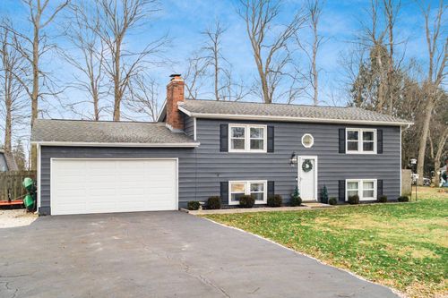 96 Aspen Ln, Pataskala, OH, 43062-9002 | Card Image